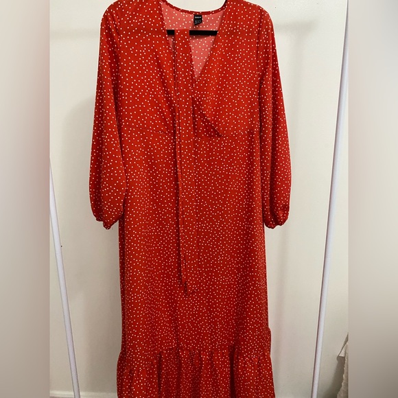 Red polka dot long length maxi dress - Picture 4 of 4